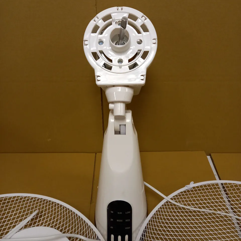 DRAPER 70975 OSCILLATING WALL MOUNTED FAN