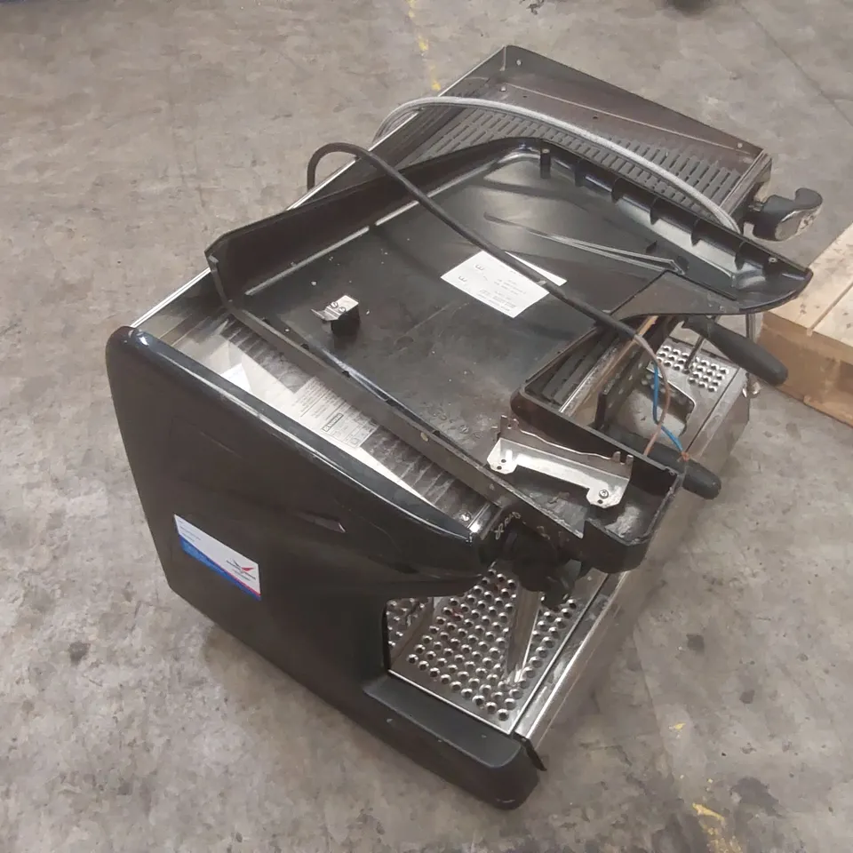 RANCILIO CLASSE 7 COMMERCIAL 2 GROUP COFFEE MACHINE
