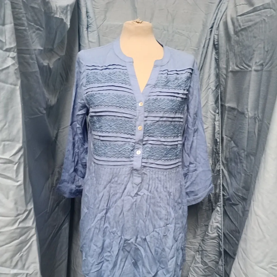 COTTON TRADERS WOMEN’S LIGHT BLUE SMOCKED TOP, UK 14