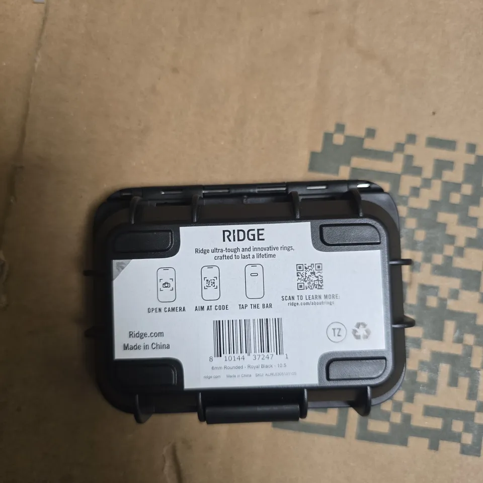 RIDGE 6MM ROUNDED RINGS – ROYAL BLACK (PAIR)