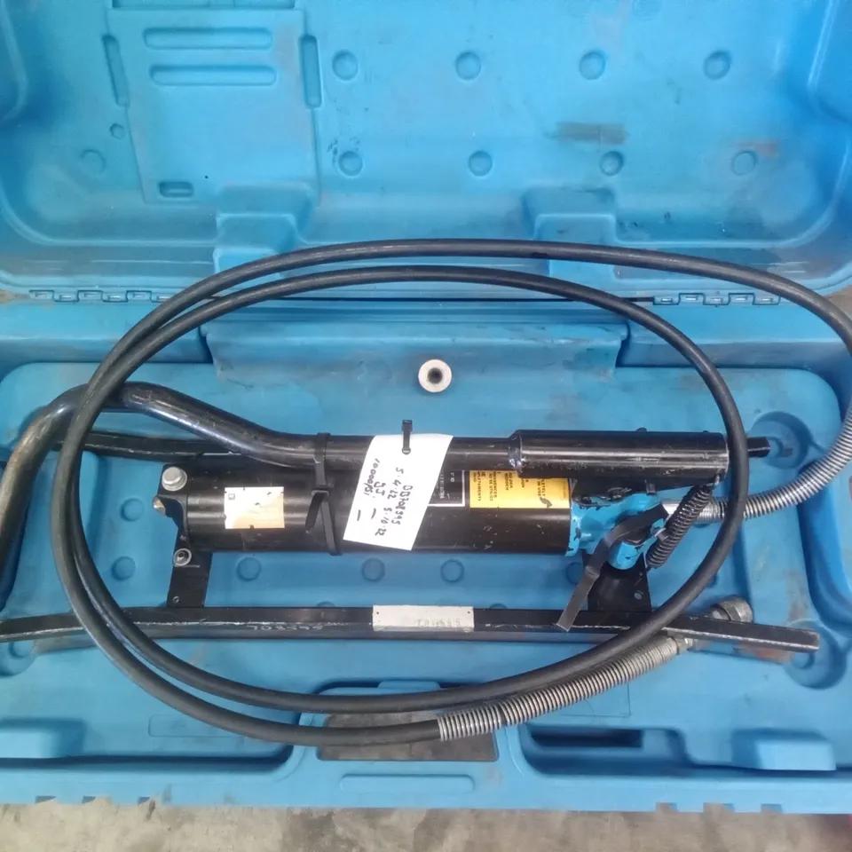 CEMBRE PO7000 HYDRAULIC FOOT PUMP