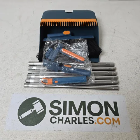 PLASTIC DUSTPAN AND BRUSH