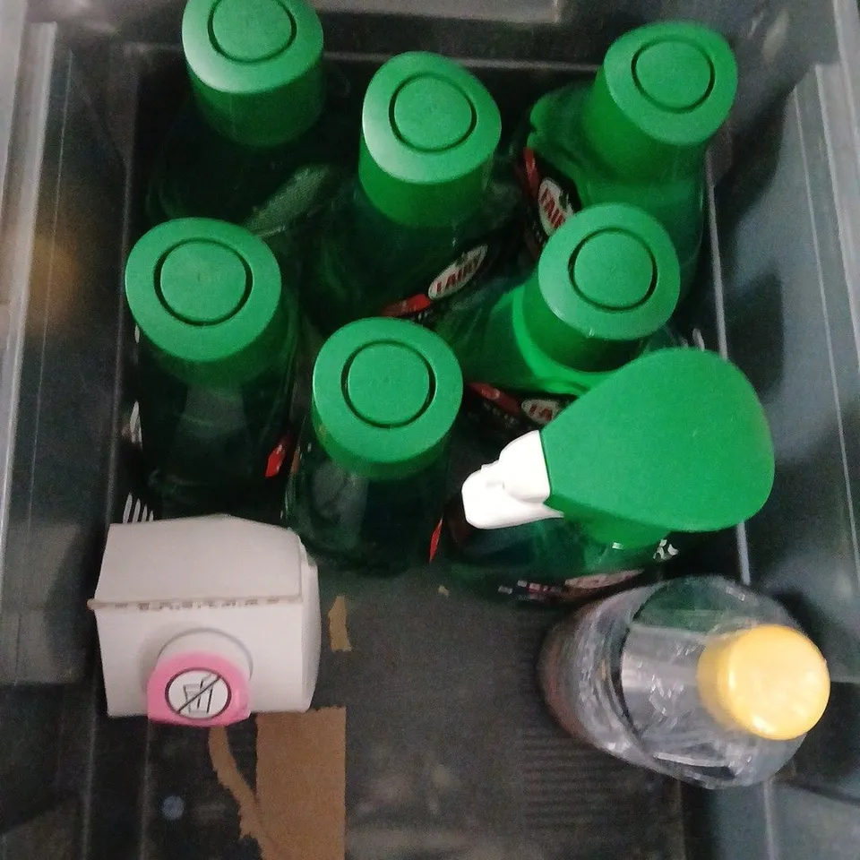 APPROXIMATEY 10 HOUSEHOLD LIQUIDS TO INCLUDE SMOL WASHING UP LIQUID REFILL, FAIRY SKIP THE SOAK POWER SPRAY AND PREMIUM DANISH OIL