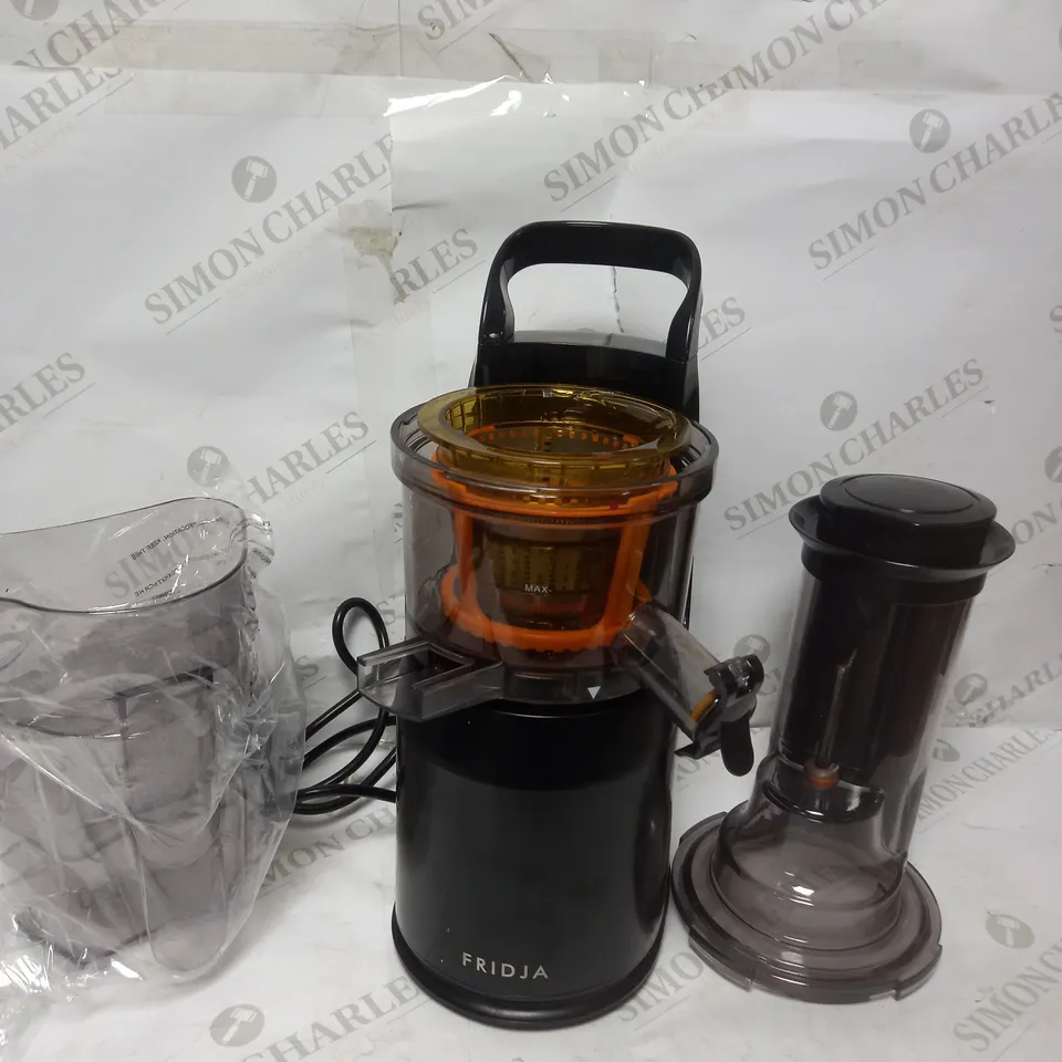 FRIDJA MASTICATING JUICER - BLACK (F1900)