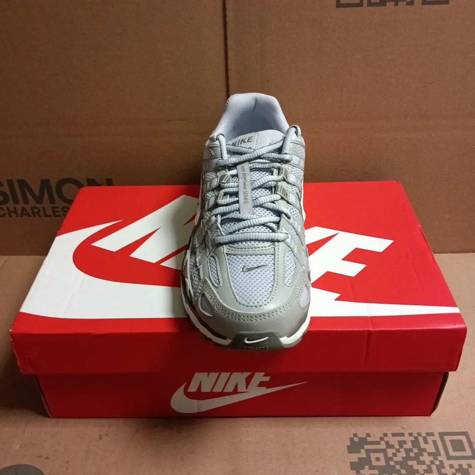 BOXED PAIR OF NIKE P-6000 TRAINERS IN METALLIC SILVER - 5