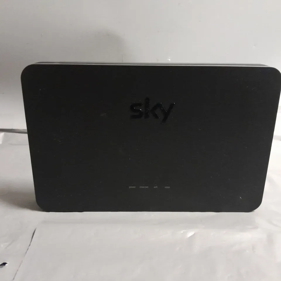 SKY BROADBAND HUB 