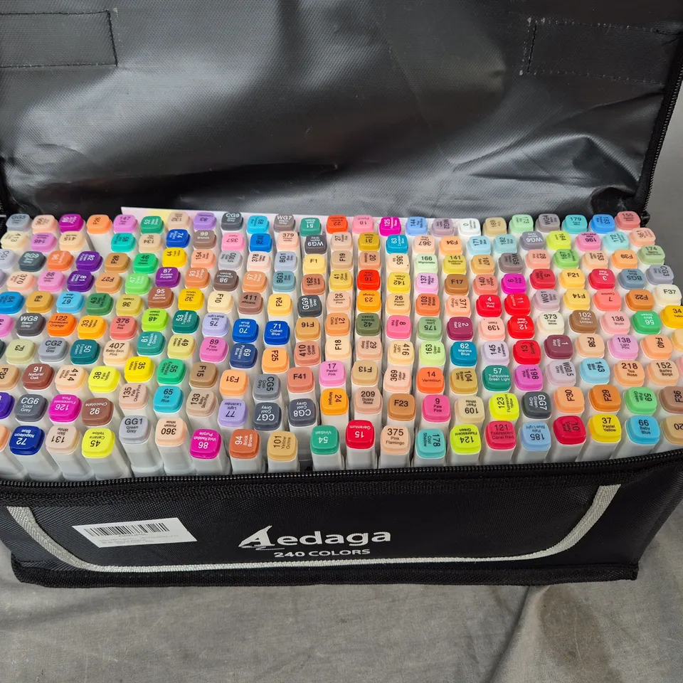 AEDAGA BOXED COLOURS - 240 PEN