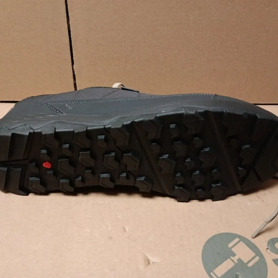 UNBOXED PAIR OF QUECHUA WATERPROOF SHOES IN DARK GREY - UK 12.5