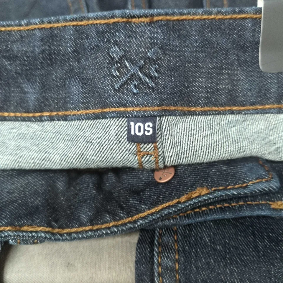 CREW CLOTHING COMPANY SKINNY FIT JEANS – DARK WASH DENIM, UK 10 SHORT (10S)