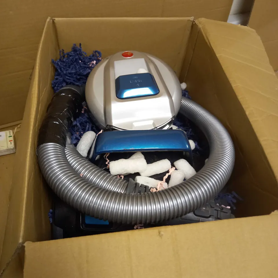 HOOVER BR71 BR02 BREEZE PETS BAGLESS CYLINDER VACUUM CLEANER