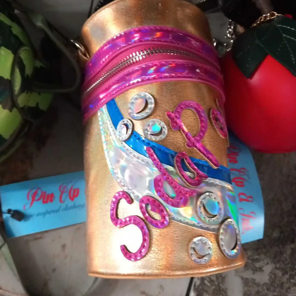 5 ASSORTED PIN UP AND INK HANDBAGS