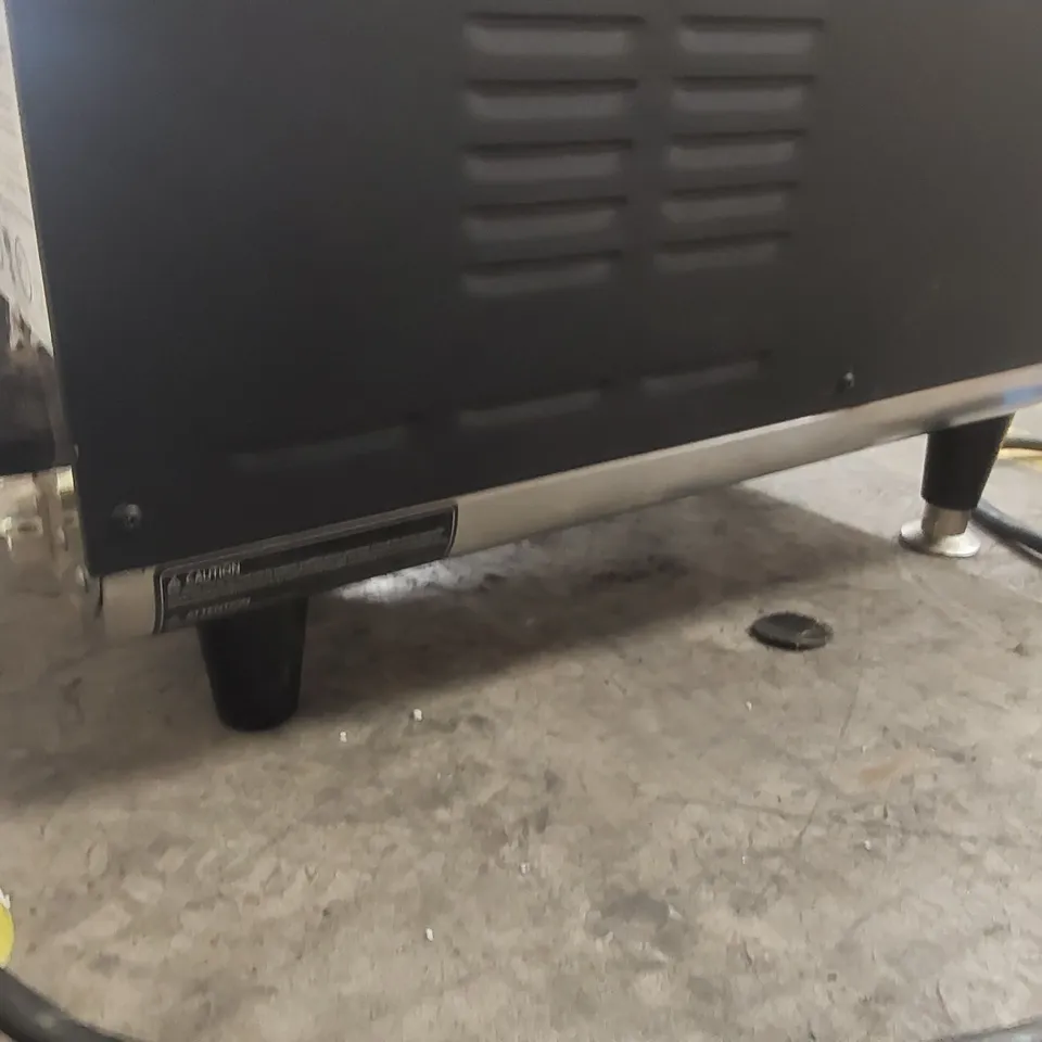 TURBOCHEF SOTA TOUCH VENTLESS RAPID COOK OVEN