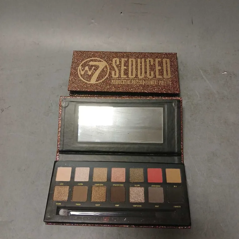 BOX OF 12 W7 SEDUCED PRESSED PIGMENT PALETTE