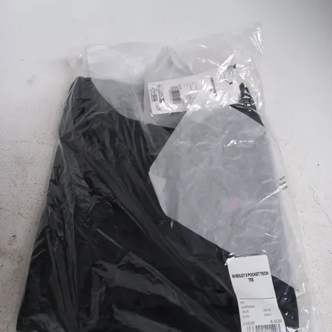 M SIDLEY X POCKET TECH TEE – BLACK, UK XS