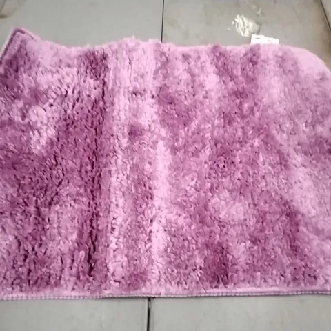 BRAND NEW GILES BATHMAT SIZE 40CM X 55CM IN PURPLE