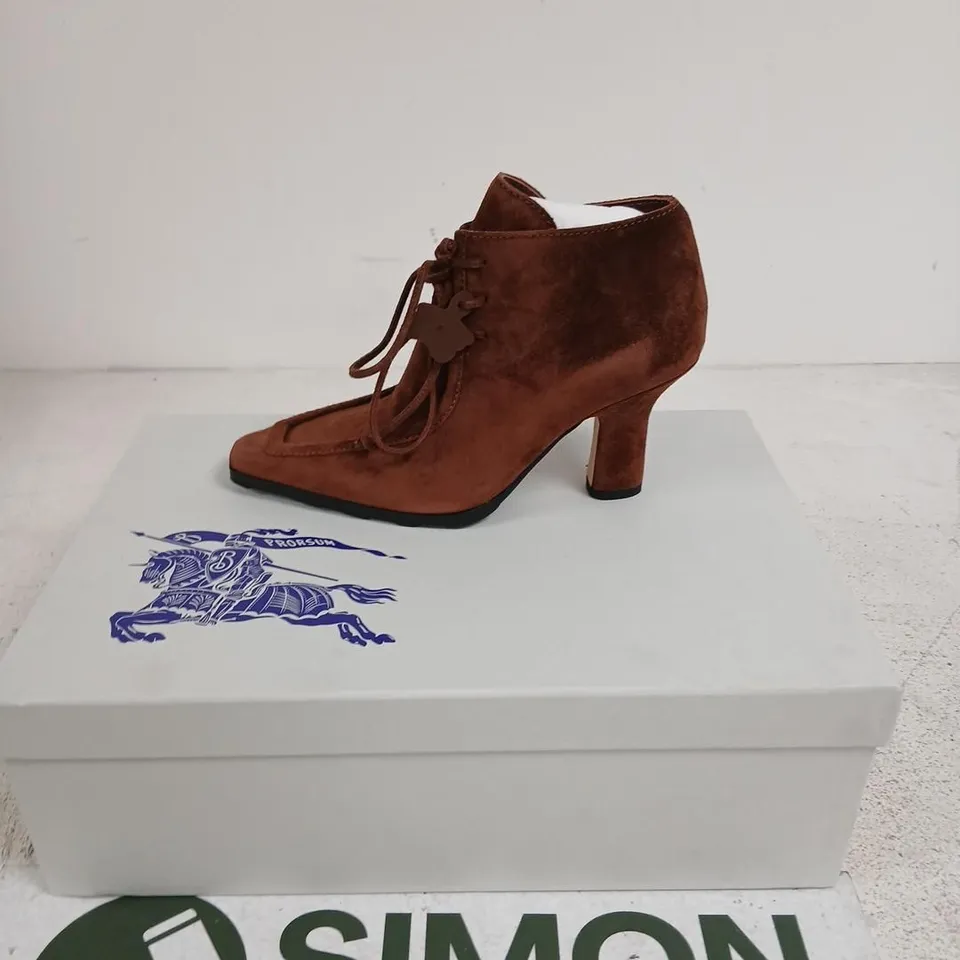 BURBERRY SOVEREIGN BOOTIE BROWN SUEDE LACE-UP ANKLE BOOTS, UK 2.5 (EU 35.5)