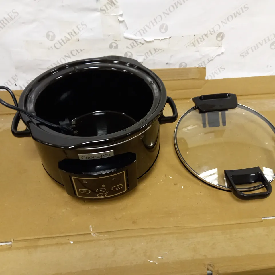 CROCK POT SLOW COOKER 