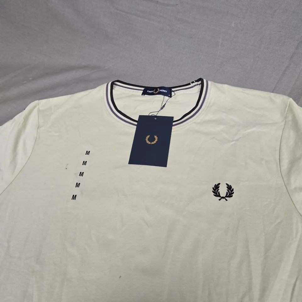 FRED PERRY LOGO CASUAL TEE SIZE M 