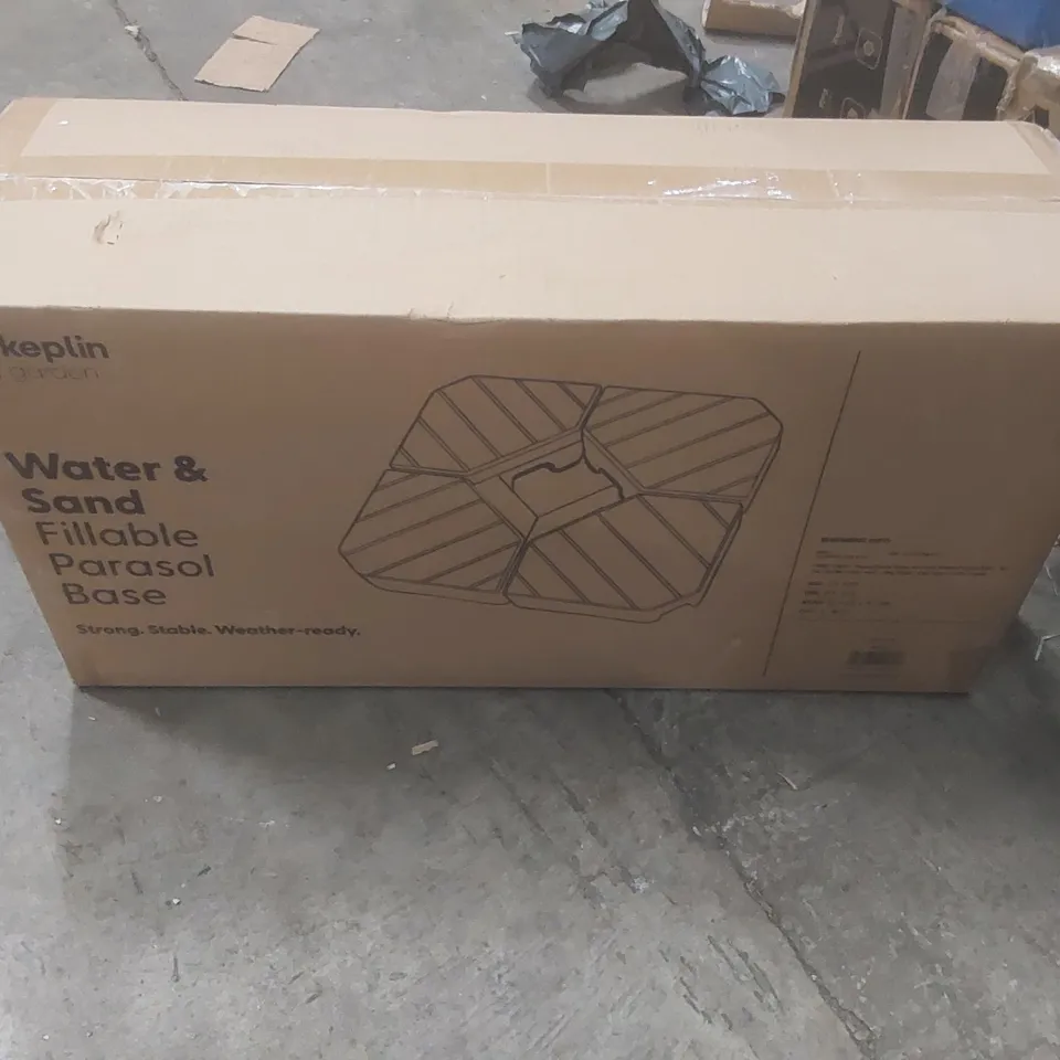 BOXED KEPLIN PARASOL BASE 