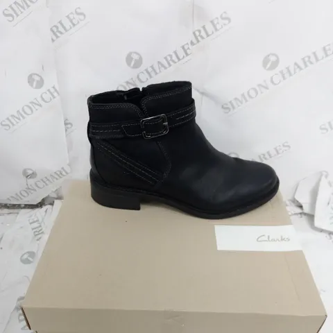 CLANKS MAYE ANKLE BOOT SIZE 7 BLACK LEATHER - BOXED