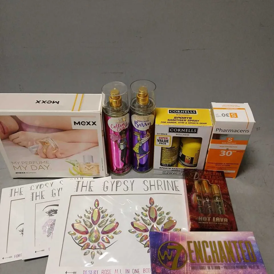 BOX OF APPROXIMATELY 20 ASSORTED COSMETIC PRODUCTS TO INCLUDE - W7 HOT LAVA METALLIC GLITTER EYELINER - THE GYPSY SHRINE BODY JEWELS - GALE HAYMAN DELICIOUS FRAGRANCE MIST - ETC