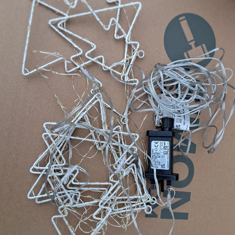 LOT OF 5 SETS OF BATTERY SEASONAL STRING LIGHTS