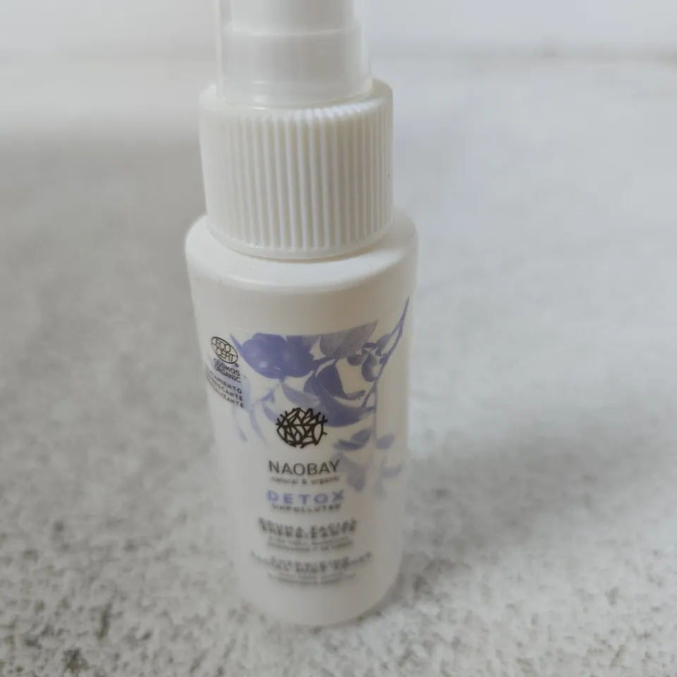 BOX OF APPROXIMATELY 90 X NAOBAY DETOX PURIFYING FACIAL MIST - 50ML