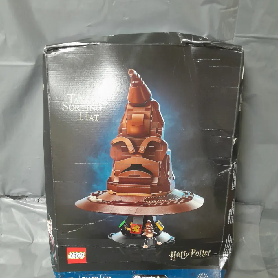 BOXED LEGO HARRY POTTER TALKING SORTING HAT  RRP £89.99