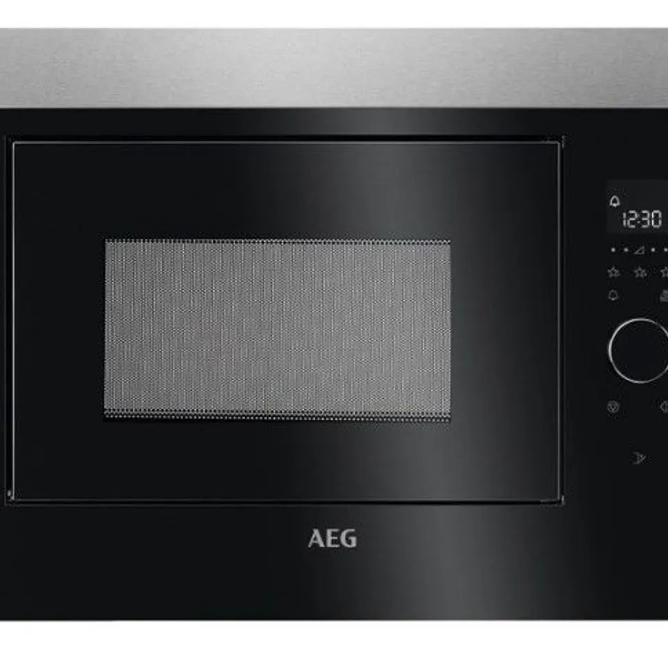 AEG INTEGRATED MICROWAVE 900W  25.37 L Model MBE2658SEM RRP £500