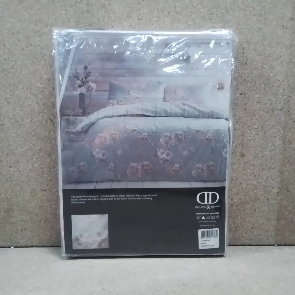 BRAND NEW DREAMS AND DRAPES SINGLE DUVET COVER SET- GREEN