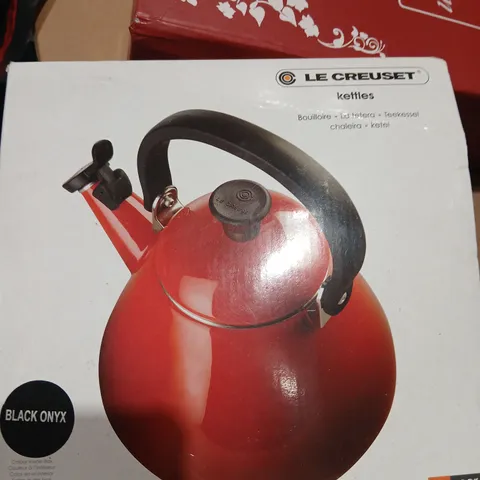 LE CREUSET KETTLE – BLACK ONYX, 0.6L (BOXED)
