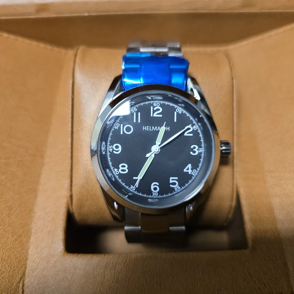 HELMHA DH WATCH –  STAINLESS STEEL STRAP – 3ATM WATER RESISTANT – LUXURY GIFT BOX INCLUDED