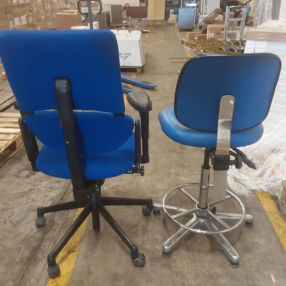 2x OFFICE CHAIRS