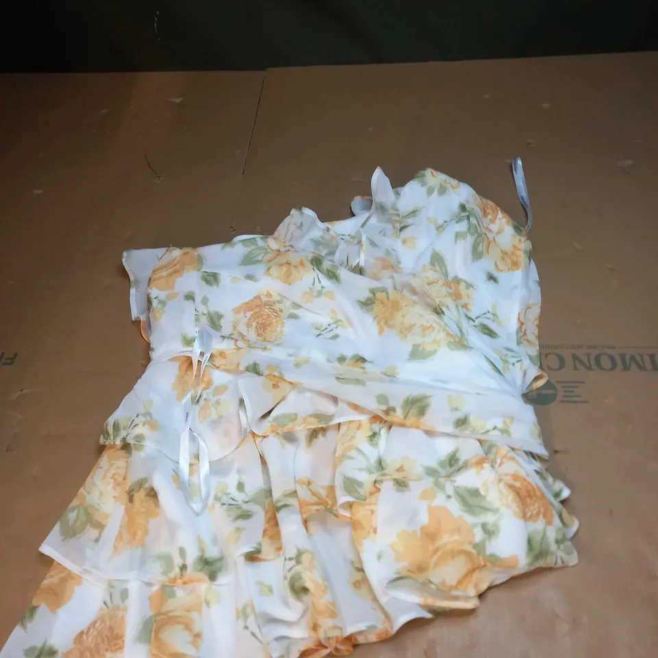 DESIGNER NEW CUT OUT WAIST MINI DRESS SIZE 6