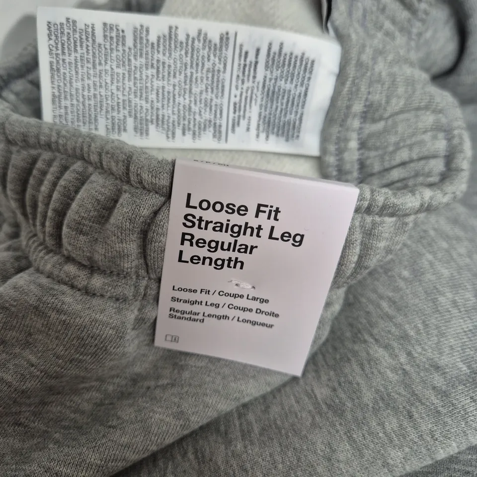 NIKE GREY SWEATPANTS – LOOSE FIT, STRAIGHT LEG (SIZE S)