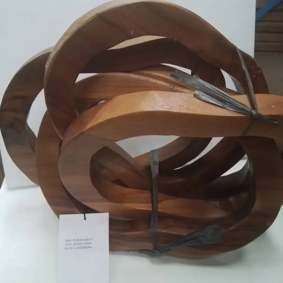 BOXED BRAND NEW TEAK WOOD CHAIN
