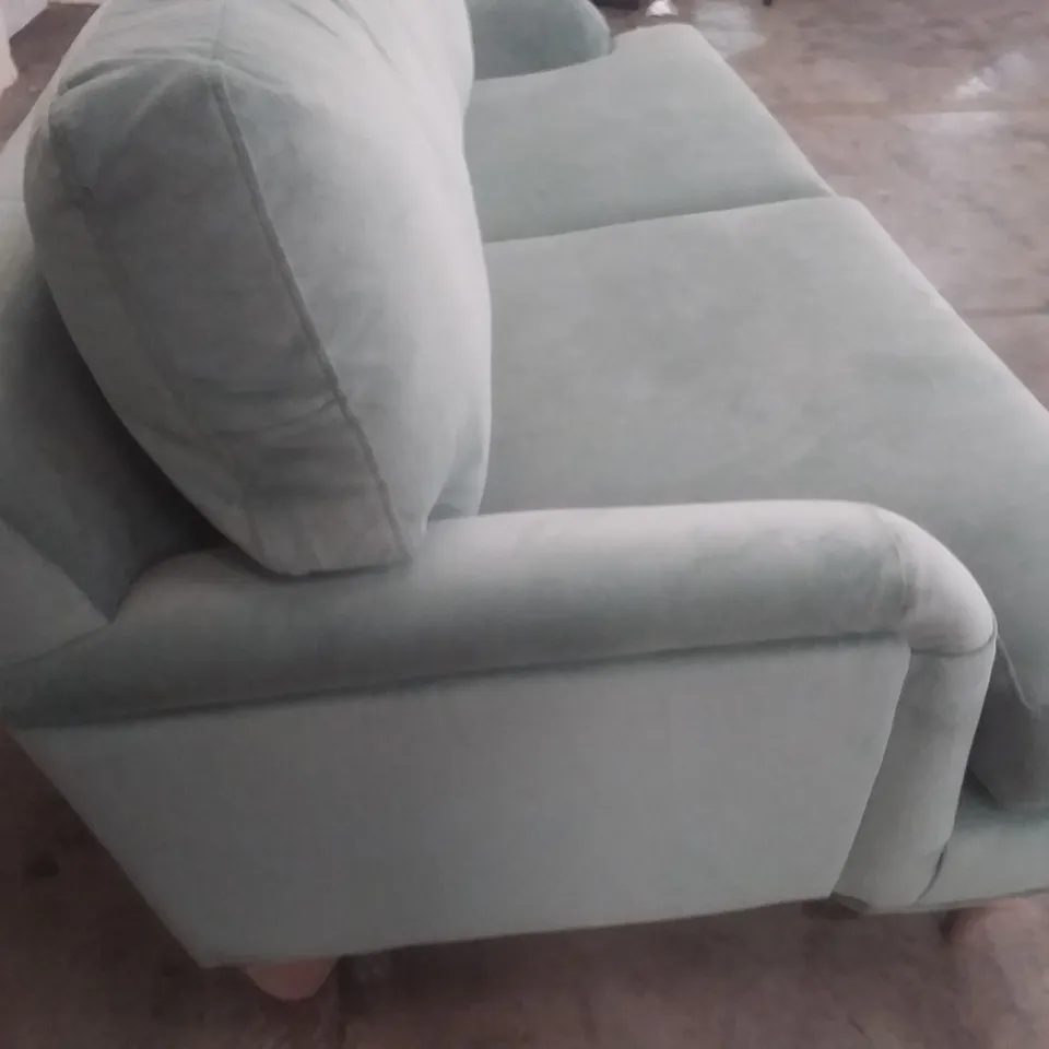 QUALITY BRITISH DESIGNER LOUNGE CO. ROSE 2.5 SEATER SOFA GREEN PLUSH FABRIC 