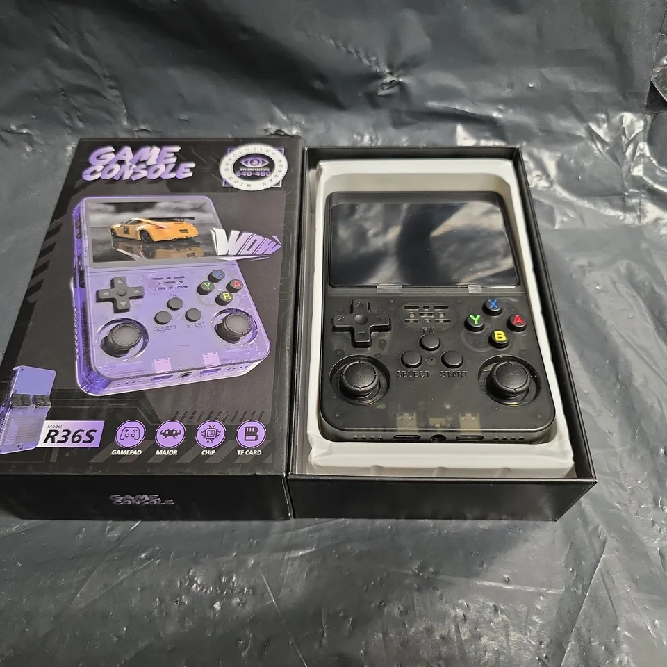 GAME CONSOLE R36S HANDHELD – BOXED