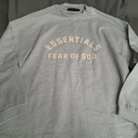 ESSENTIALS LONG SLEEVE JUMPER IN GREY - SMALL