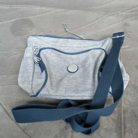 KIPLING DENIM-LOOK CROSSBODY BAG WITH BLUE TRIM – ADJUSTABLE STRAP