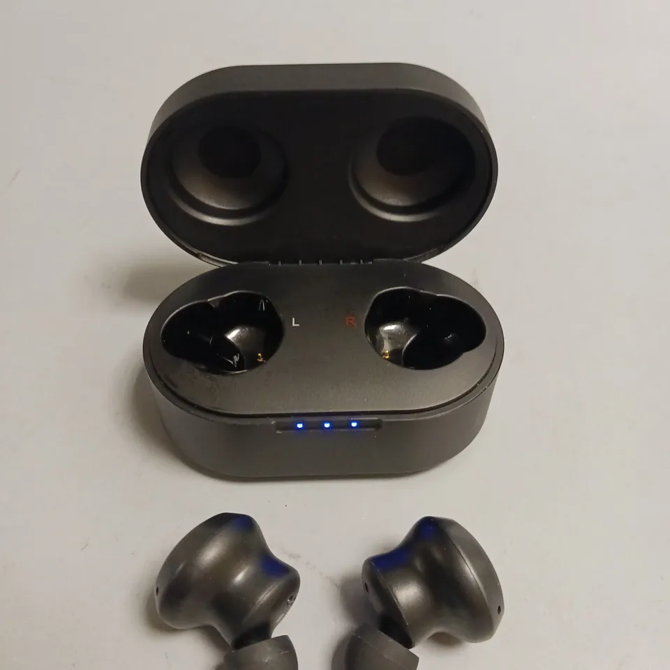 PHILLIPS WIRELESS IN-EAR BUDS NOISE CANCELLING IN BLACK WITH CHARGING CASE