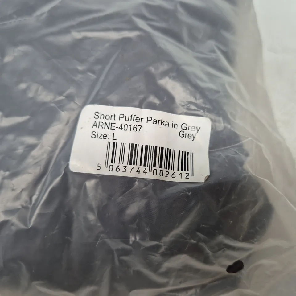 BAGGED ARNE SHORT PUFFER PARKA GREY, SIZE L 