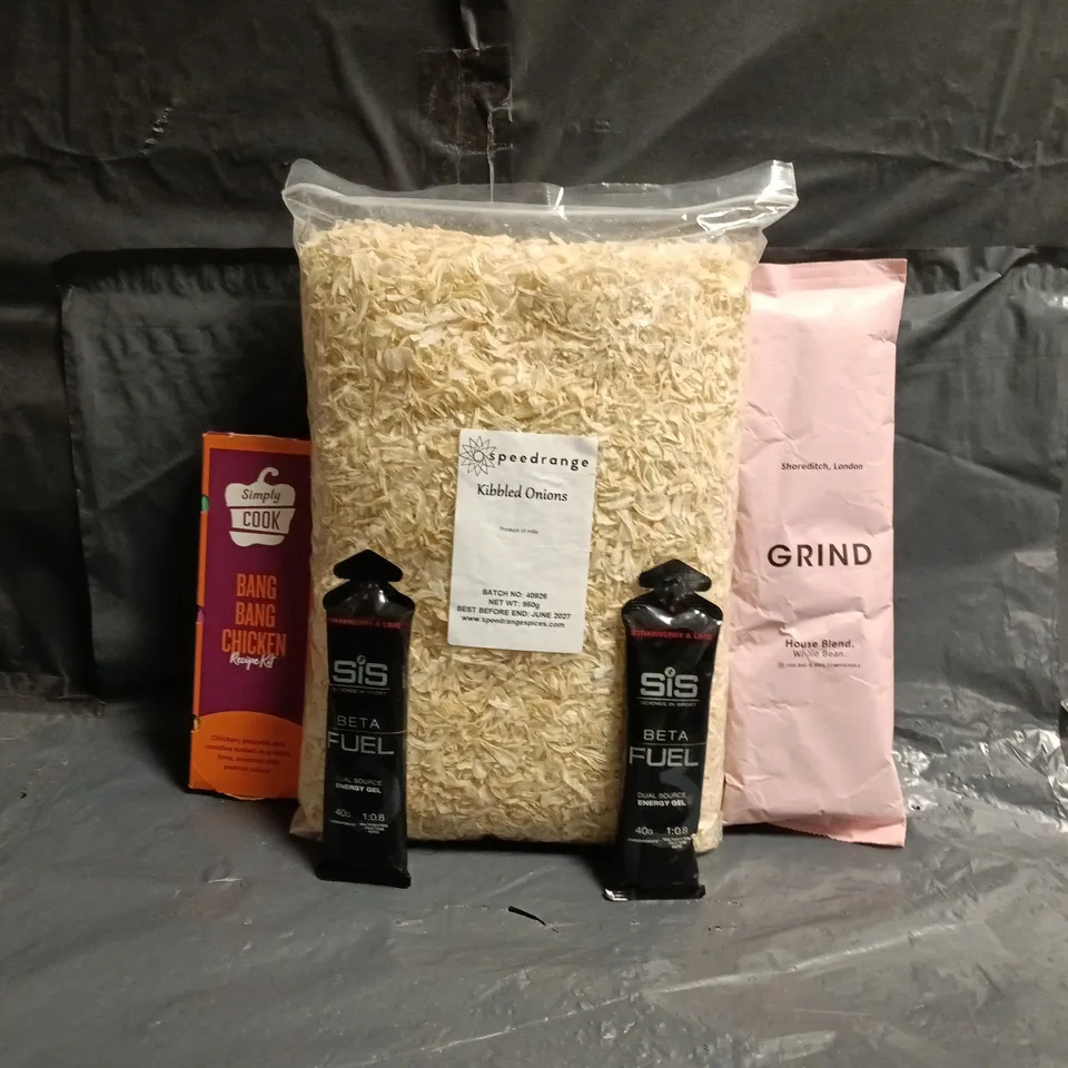 APPROXIMATELY 10 ASSORTED FOOD AND DRINK ITEMS TO INCLUDE KIBBLED ONIONS, GRIND COFFEE, ETC