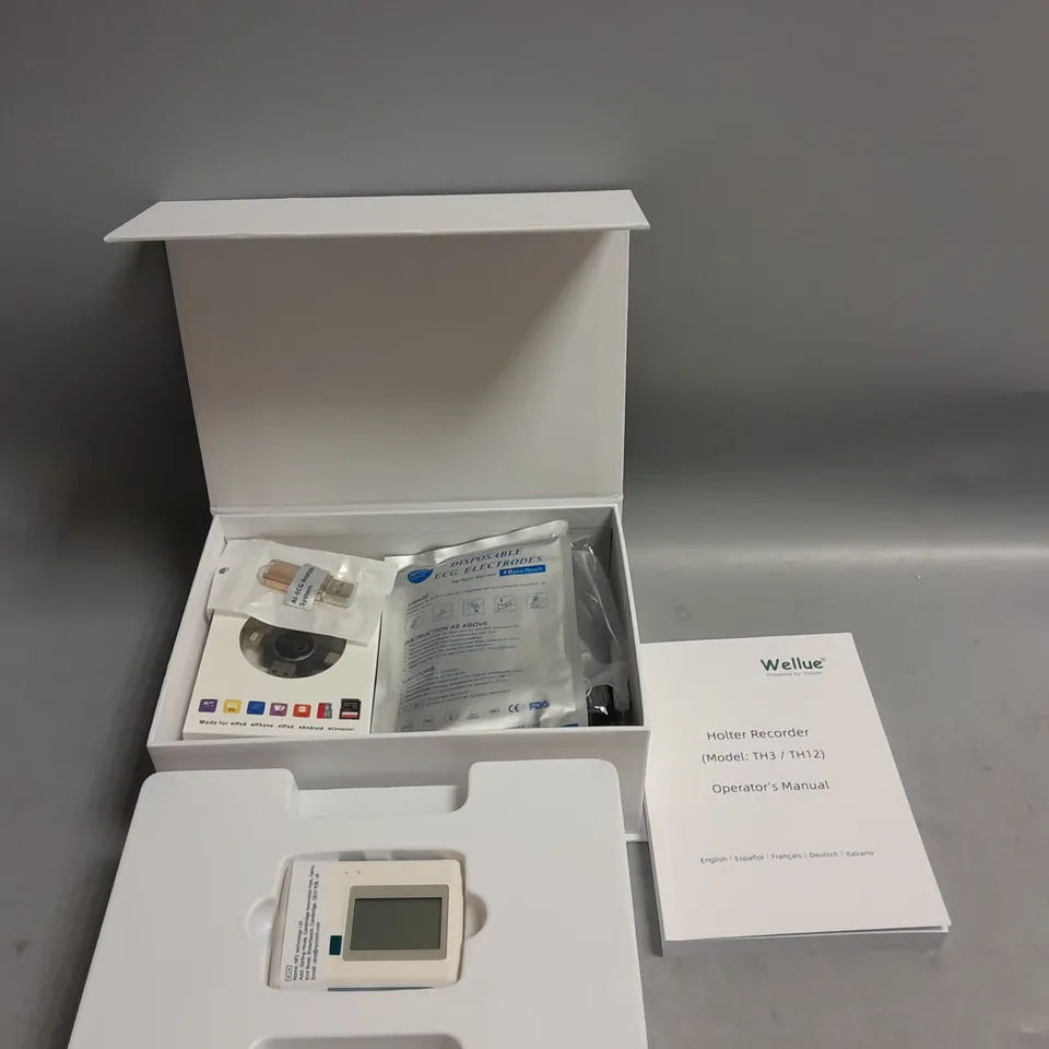 BOXED WELLUE DYNAMIC 24 HOURS 12-LEAD ECG HOLTER 