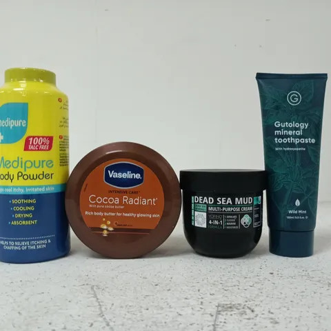 APPROXIMATELY 15 ASSORTED COSMETIC ITEMS TO INCLUDE VASELINE, DEAD SEA MUD, ETC - COLLECTION ONLY