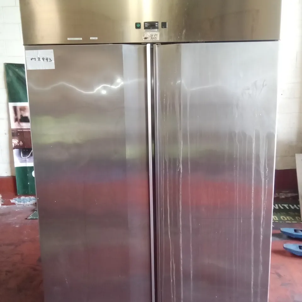 COMMERCIAL DOUBLE DOOR FRIDGE 