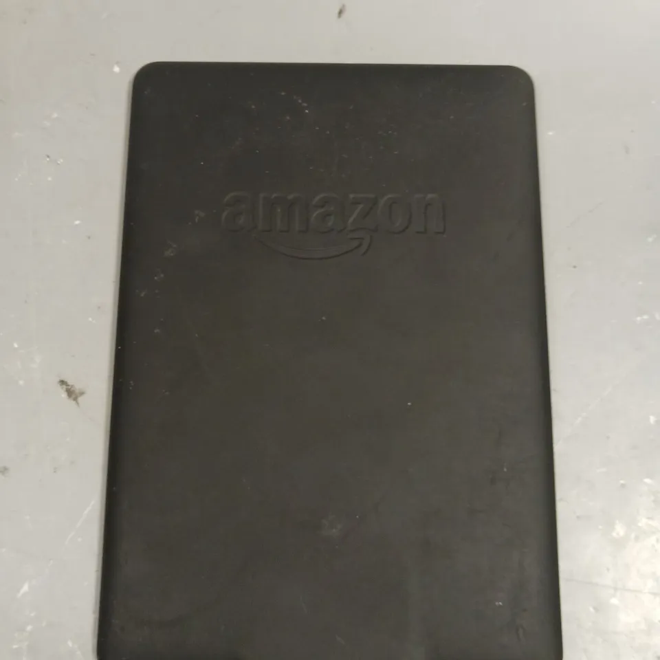 AMAZON KINDLE E-READER - MODEL UNSPECIFIED 