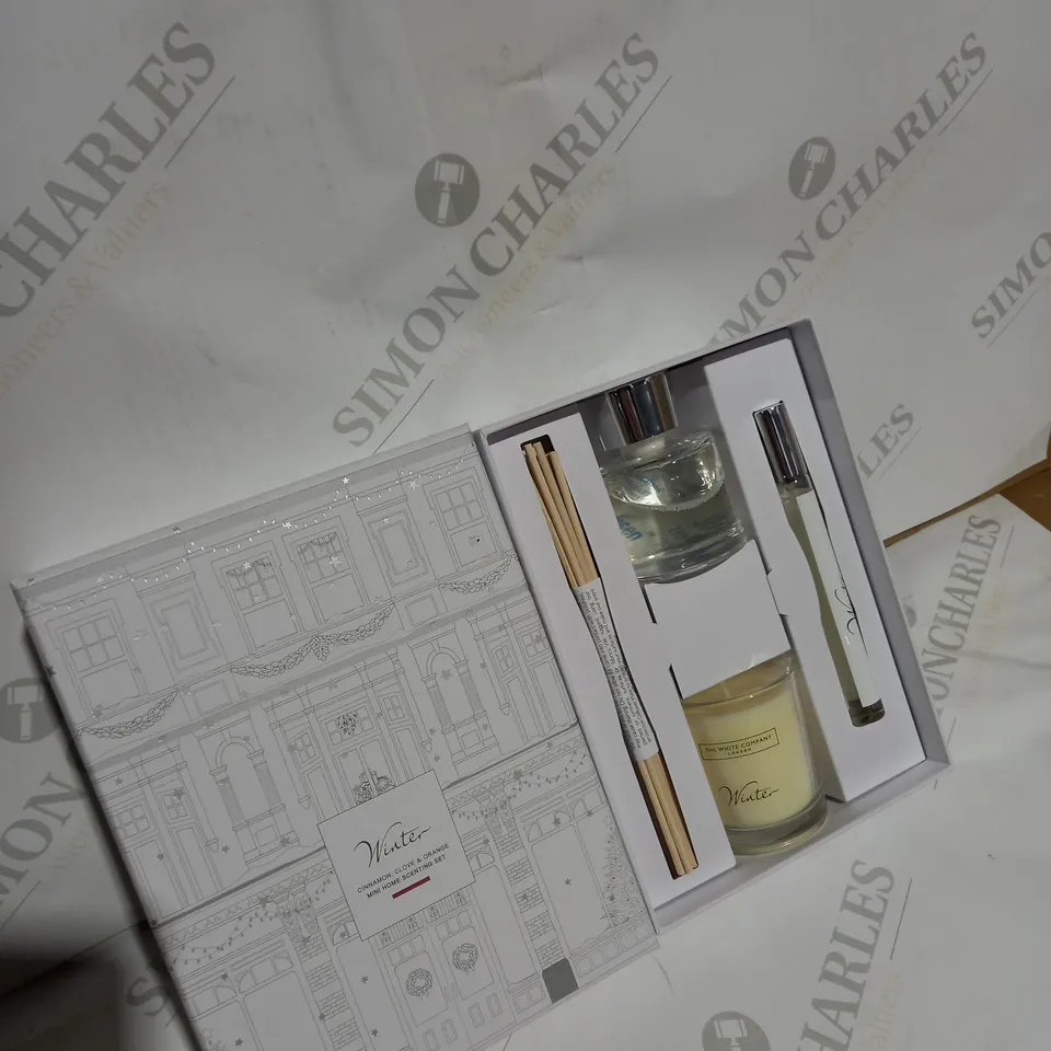 THE WHITE COMPANY WINTER ,CINNAMON , CLOVE & ORANGE MINI HOME SCENTING SET 