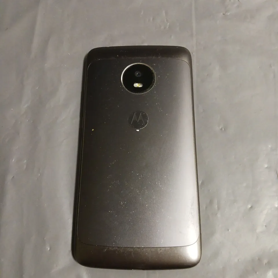 MOTOROLA MOTO G5 XT1675 SMARTPHONE IN METALLIC GREY