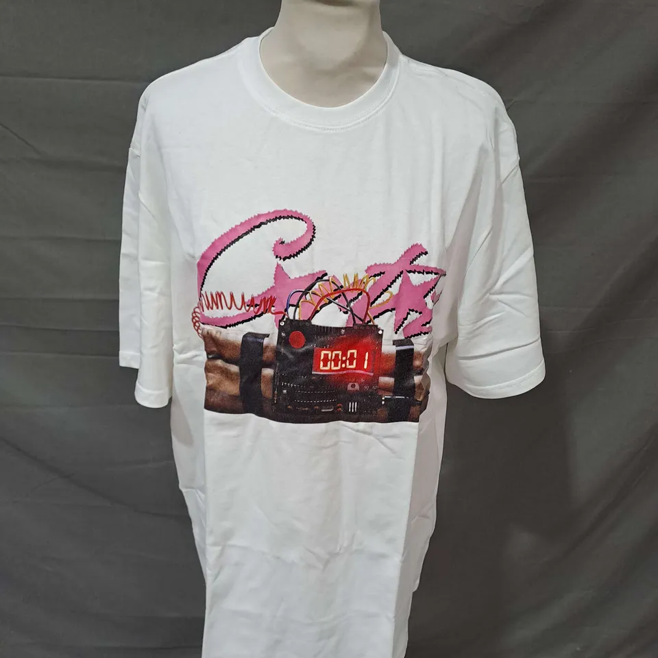 CRTZ BUN THE REST PRINTED TEE IN WHITE SIZE M
